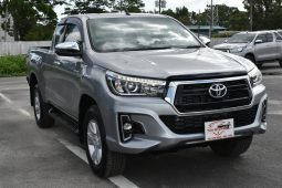 
										Toyota Hilux Revo full									