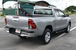 
										Toyota Hilux Revo full									