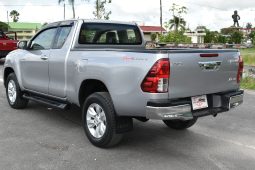 
										Toyota Hilux Revo full									