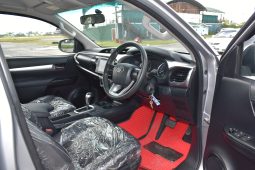 
										Toyota Hilux Revo full									