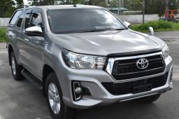 
										Toyota Hilux Revo full									