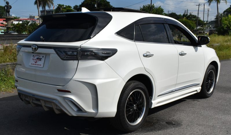 
								Toyota Harrier full									